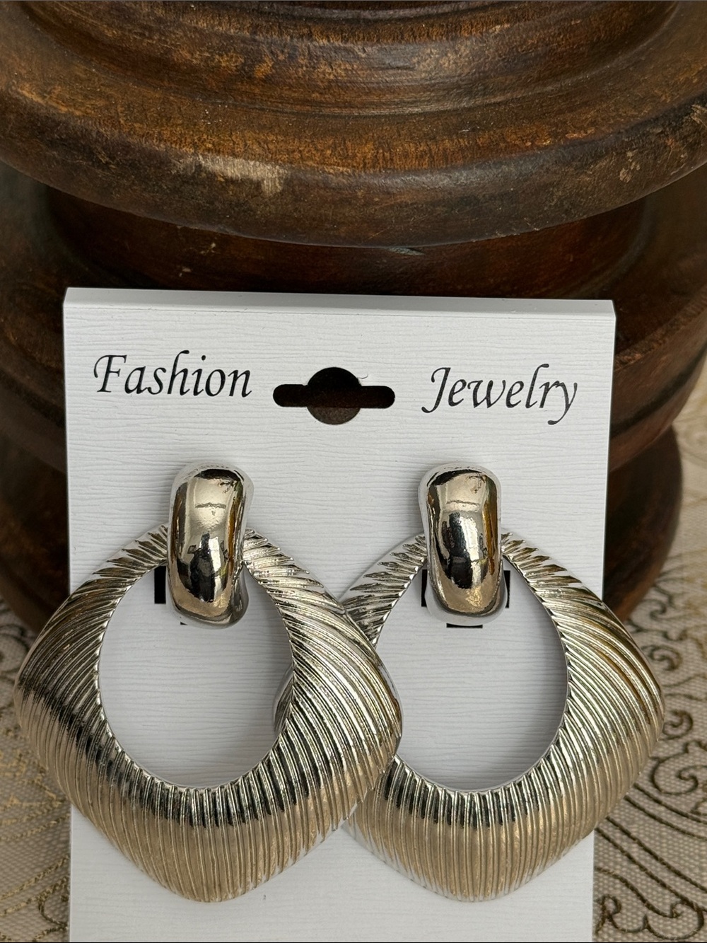 Fashion Jewelry Silver Ribbed Hoop Statement Earrings